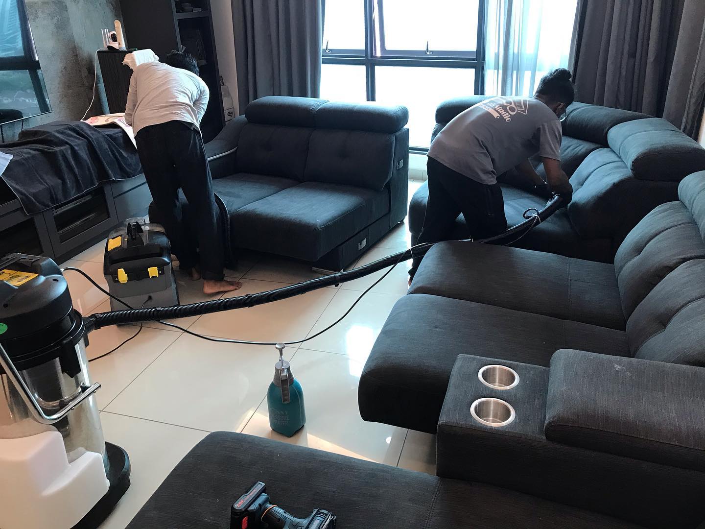 KHIDMAT CUCI SOFA
